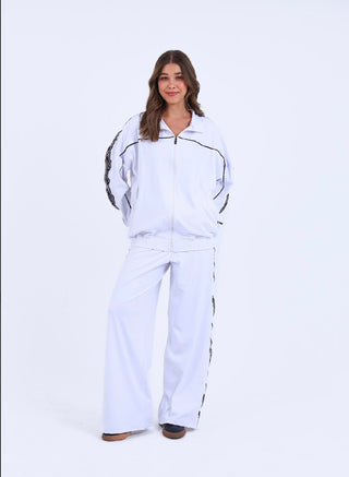 Parallel suit