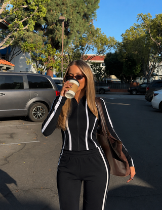Wavy Suit