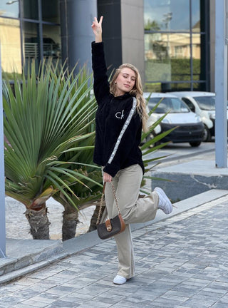 Wintery sweetshirt012